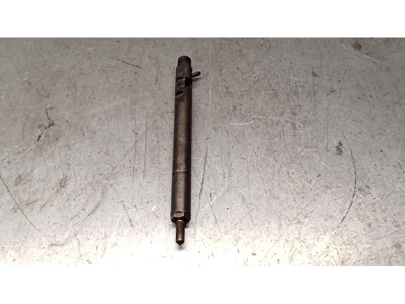 Recambio de inyector para ssangyong actyon i 2.0 xdi referencia OEM IAM A664017  DELPHI