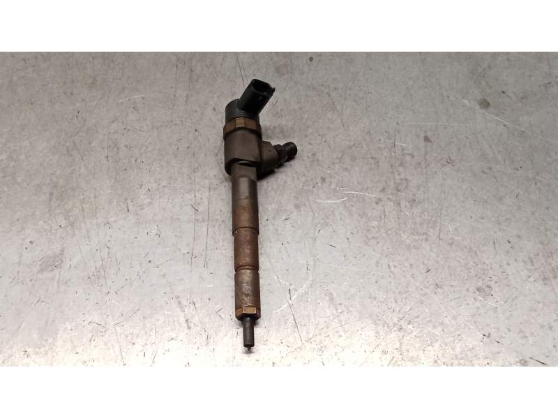 Recambio de inyector para fiat stilo (192_) 1.9 jtd referencia OEM IAM 0445110111  BOSCH