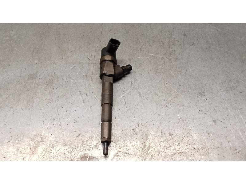 Recambio de inyector para fiat stilo (192_) 1.9 jtd referencia OEM IAM 0445110111  BOSCH