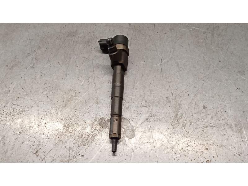 Recambio de inyector para fiat stilo (192_) 1.9 jtd referencia OEM IAM 0445110111  BOSCH