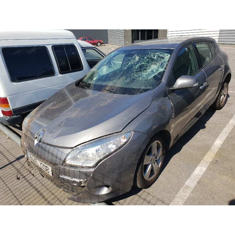 renault megane iii berlina 5 p del año 2009