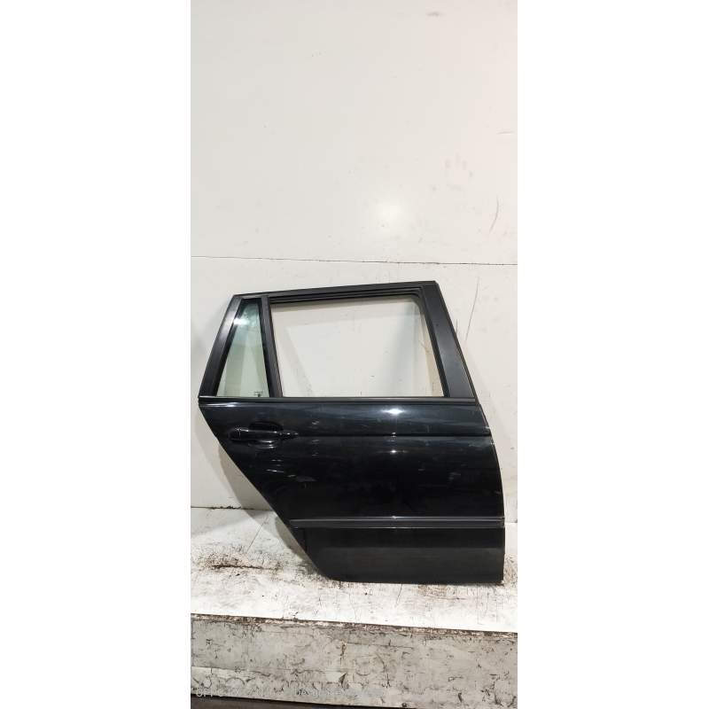 Recambio de puerta trasera derecha para bmw serie 3 touring (e46) 320d referencia OEM IAM  RANCHERA E46/2001