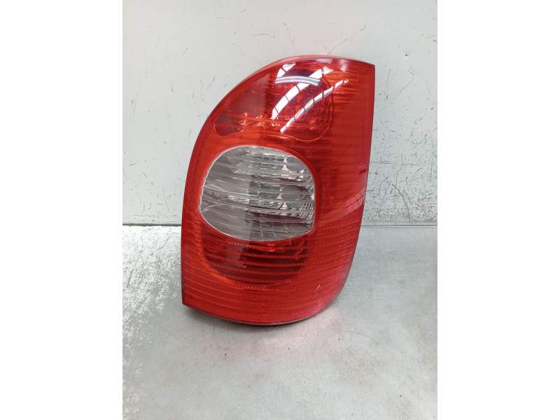 Recambio de piloto trasero derecho para citroën xsara picasso (n68) 1.6 hdi referencia OEM IAM 89398405  2004