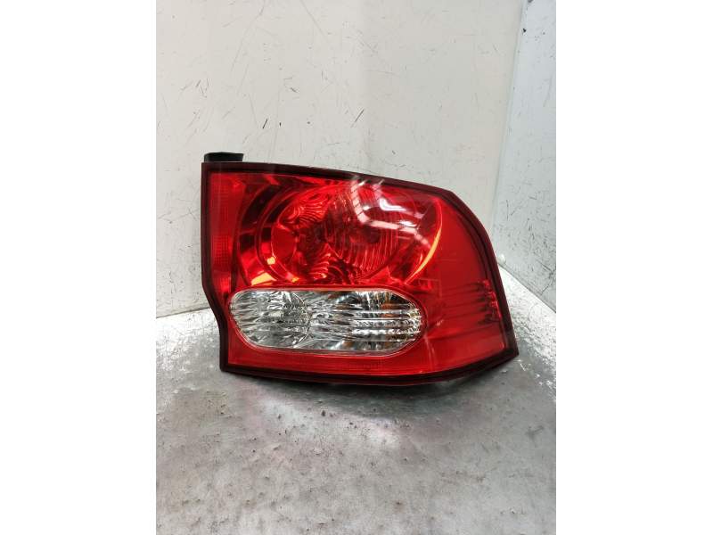 Recambio de piloto trasero derecho para ssangyong actyon i 2.0 xdi referencia OEM IAM   2006
