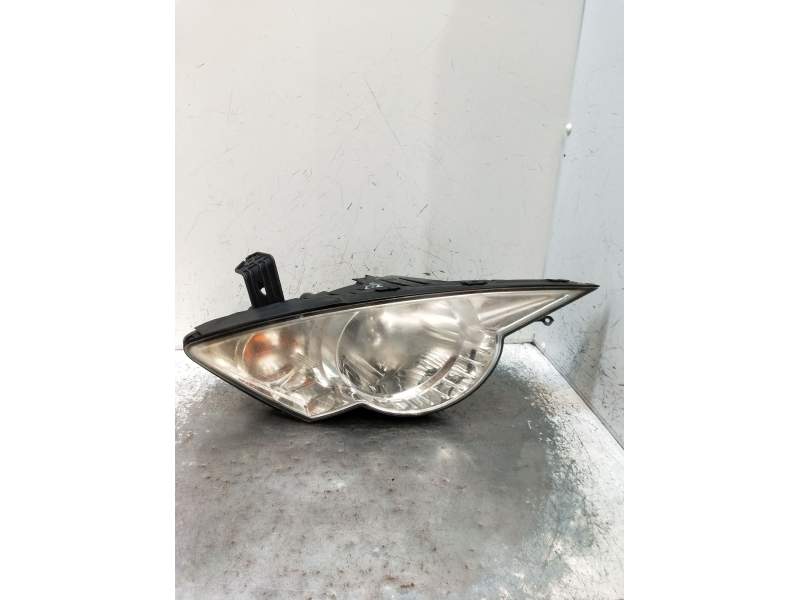 Recambio de faro derecho para ssangyong actyon i 2.0 xdi referencia OEM IAM   2006