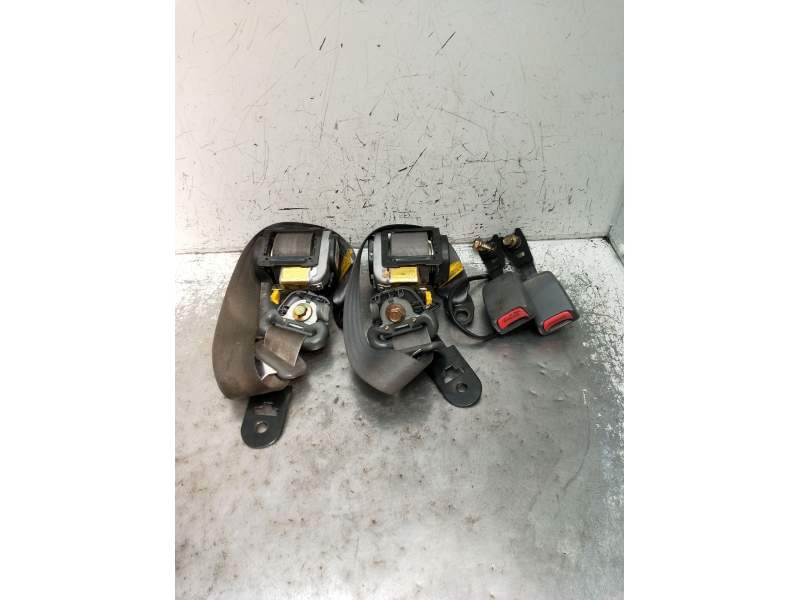 Recambio de juego cinturones delantero para hyundai accent ii (lc) 1.5 crdi referencia OEM IAM  5P 2003