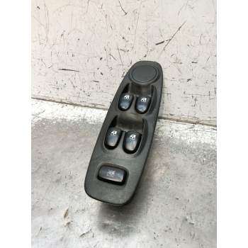 MANDO ELEVALUNAS DELANTERO IZQUIERDO 5P 2003