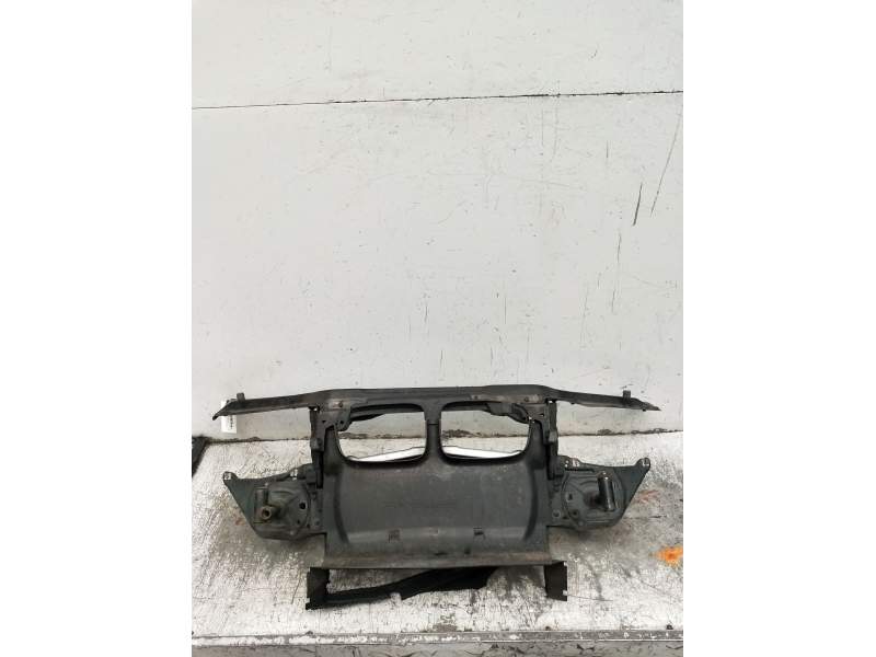 Recambio de panel frontal para bmw 3 (e46) 320 d referencia OEM IAM  OJO VER FOTOS 2001