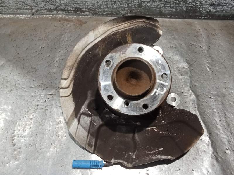 Recambio de mangueta delantera izquierda para bmw x1 (e84) sdrive 18 d referencia OEM IAM   