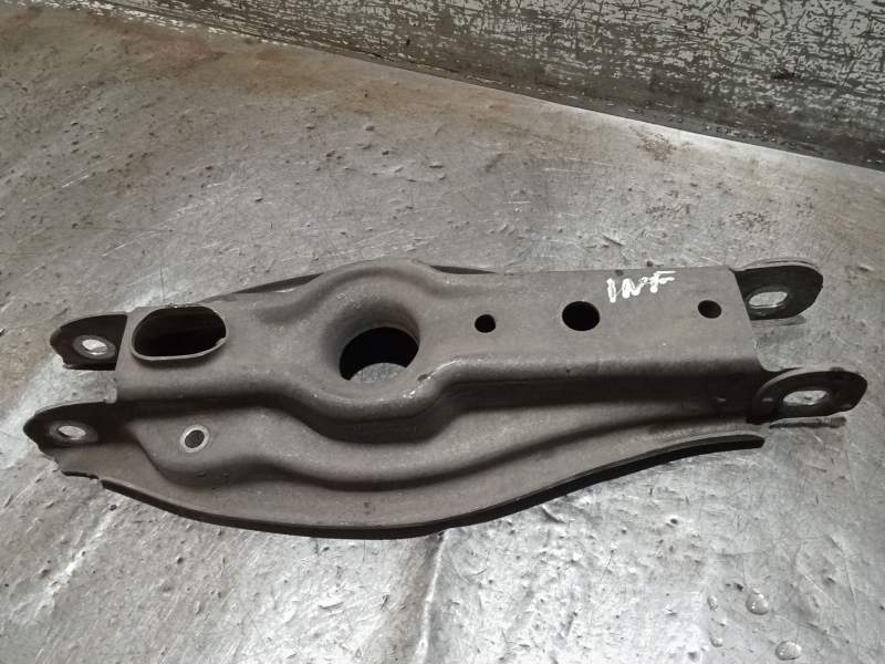 Recambio de brazo suspension inferior trasero izquierdo para bmw x1 (e84) sdrive 18 d referencia OEM IAM   
