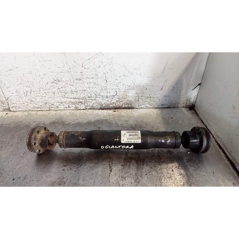 Recambio de transmision central delantera para mercedes-benz clase r (w251) 320 cdi (251.022) referencia OEM IAM A2514100601  