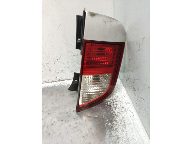 Recambio de piloto trasero derecho para ssangyong kyron 2.0 xdi referencia OEM IAM   2005