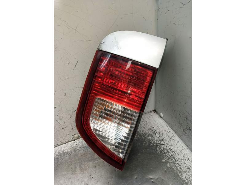 Recambio de piloto trasero izquierdo para ssangyong kyron 2.0 xdi referencia OEM IAM   2005