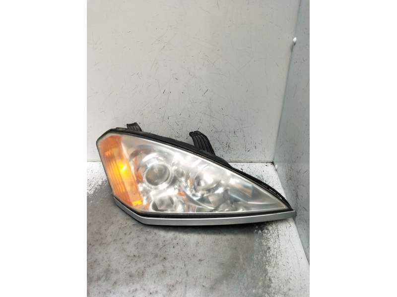 Recambio de faro derecho para ssangyong kyron 2.0 xdi referencia OEM IAM   2005