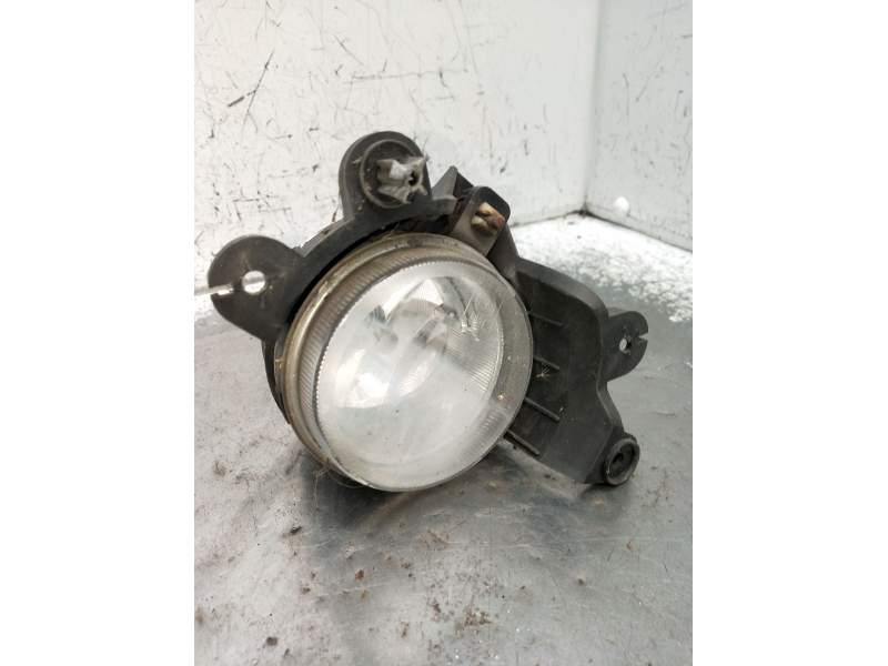Recambio de faro antiniebla derecho para ssangyong kyron 2.0 xdi referencia OEM IAM   2005
