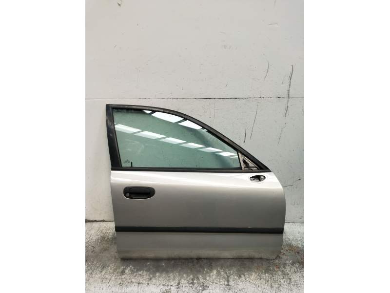 Recambio de puerta delantera derecha para mitsubishi carisma (da_) 1.6 (da1a) referencia OEM IAM   
