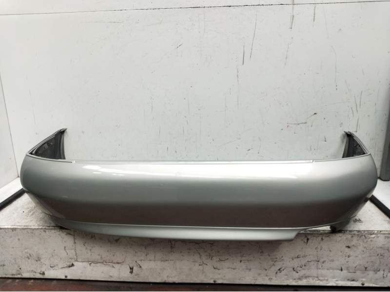 Recambio de paragolpes trasero para mitsubishi carisma (da_) 1.6 (da1a) referencia OEM IAM   