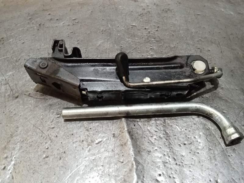 Recambio de gato para seat leon (1p1) 2.0 tdi referencia OEM IAM   05