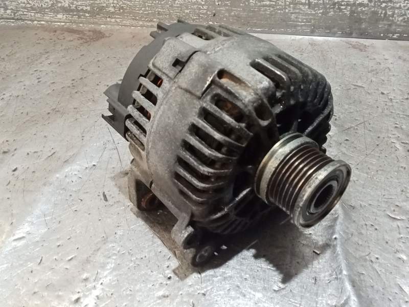 Recambio de alternador para seat exeo (3r2) 2.0 tdi referencia OEM IAM 06F903023P 2543569B 