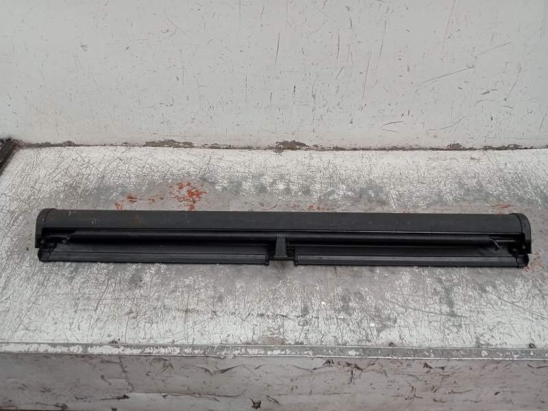 Recambio de bandeja trasera para audi allroad c5 (4bh) 2.5 tdi quattro referencia OEM IAM 4B9861691B 5P 2000