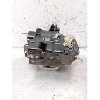MOTOR CIERRE CENTRALIZADO DELANTERO DERECHO 4B1837016G 5P 2000
