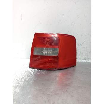 PILOTO TRASERO DERECHO 4B9945096F 2000