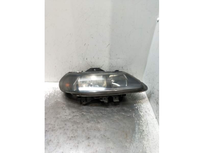 Recambio de faro derecho para renault laguna i (b56_, 556_) 1.9 dti (b56j) referencia OEM IAM   