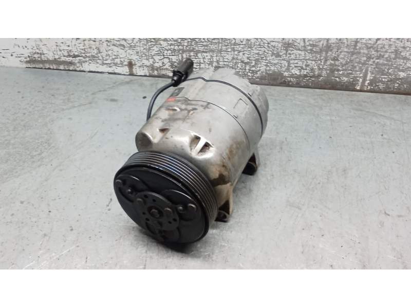 Recambio de compresor aire acondicionado para volkswagen golf iv (1j1) 1.6 16v referencia OEM IAM   98