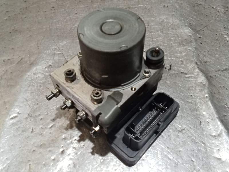 Recambio de abs para toyota auris (_e18_) 1.4 d-4d (nde180_) referencia OEM IAM 0265956504 4454002530 