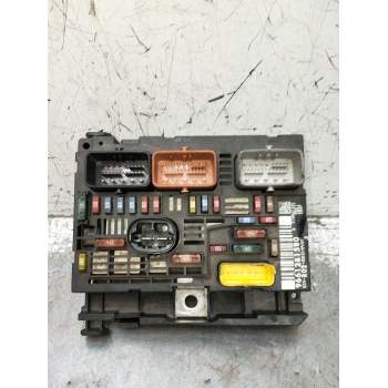 CAJA RELES / FUSIBLES 9661281580 BSMR0200 2004