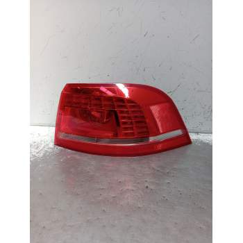 PILOTO TRASERO DERECHO 2SK01074602 3AF945208B 2010