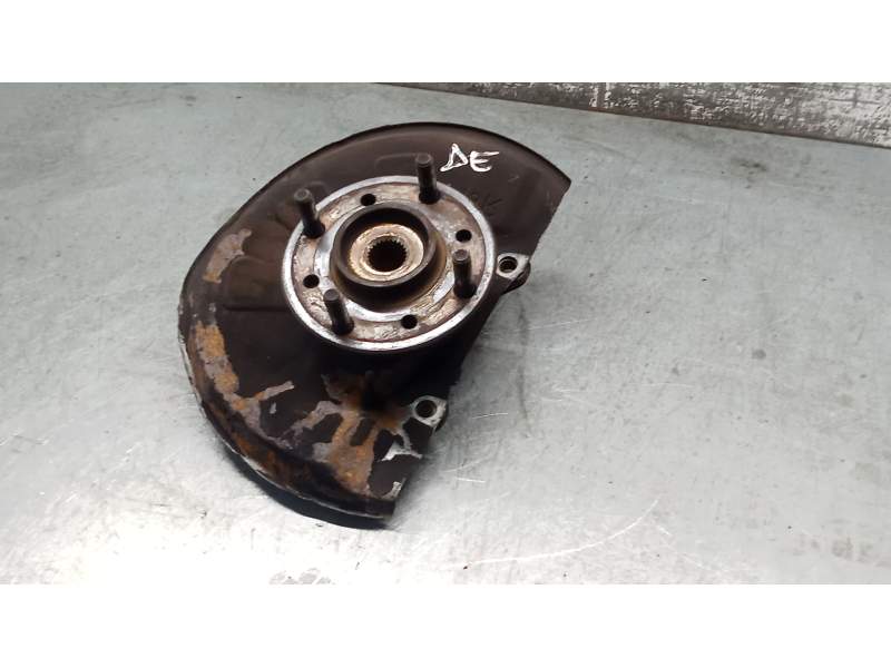 Recambio de mangueta delantera derecha para volvo v40 station wagon (645) 1.6 referencia OEM IAM   00