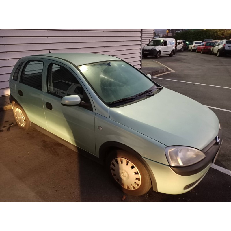 opel corsa c del año 2001