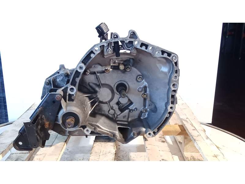Recambio de caja cambios para volvo v40 station wagon (645) 1.6 referencia OEM IAM JB3306 5V C021183