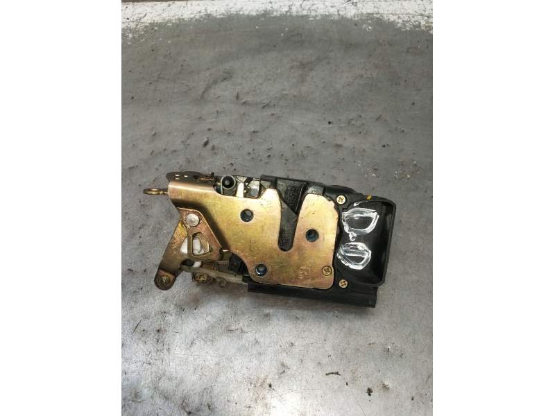 Recambio de motor cierre centralizado trasero derecho para chevrolet nubira sedán 1.6 referencia OEM IAM  5P 2005