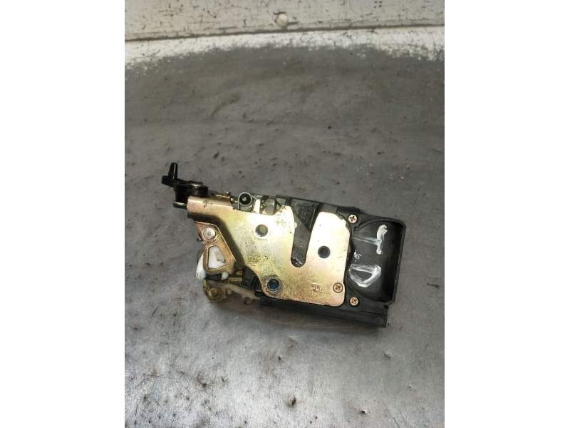 Recambio de motor cierre centralizado delantero derecho para chevrolet nubira sedán 1.6 referencia OEM IAM  5P 2005