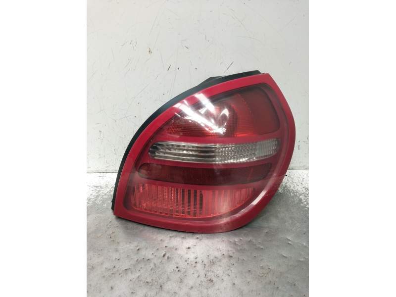 Recambio de piloto trasero derecho para nissan almera ii hatchback (n16) 2.2 di referencia OEM IAM   2000