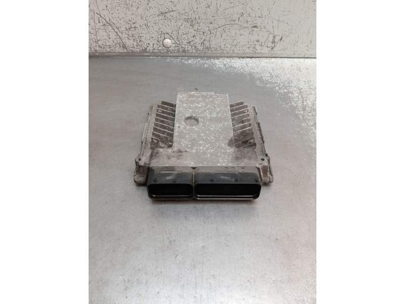 Recambio de centralita motor uce para seat leon (1p1) 2.0 tdi referencia OEM IAM 5WP45564AC 03G906018DK 2005
