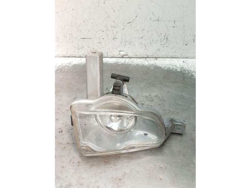 Recambio de faro antiniebla derecho para volvo v40 station wagon (645) 1.6 referencia OEM IAM   2000