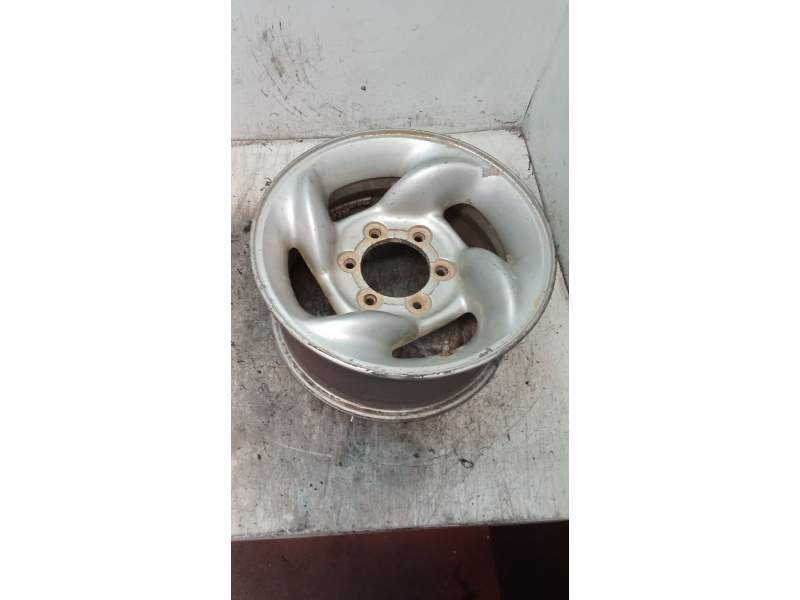 Recambio de llanta para hyundai galloper i 3.0 v6 referencia OEM IAM 715  