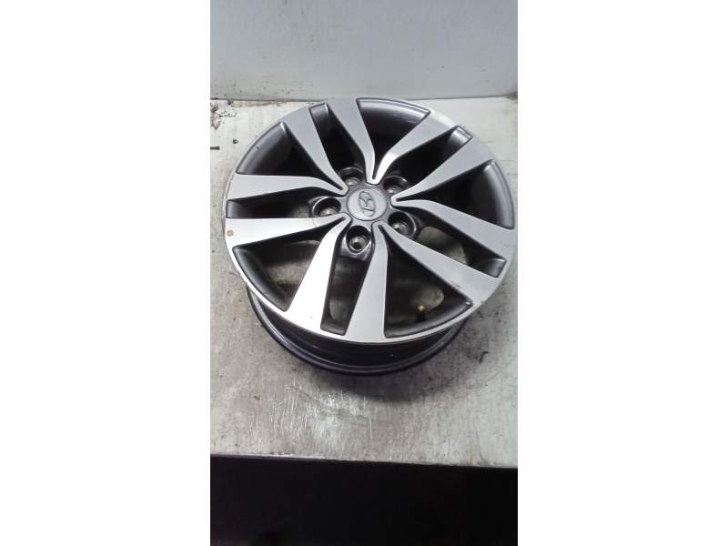 Recambio de llanta para hyundai i30 1.4 cat referencia OEM IAM 6.516H2 5291064200 