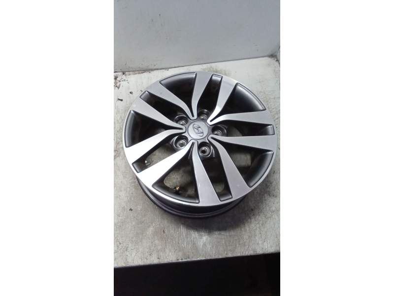 Recambio de llanta para hyundai i30 referencia OEM IAM 6.5J16H2 5291064200 