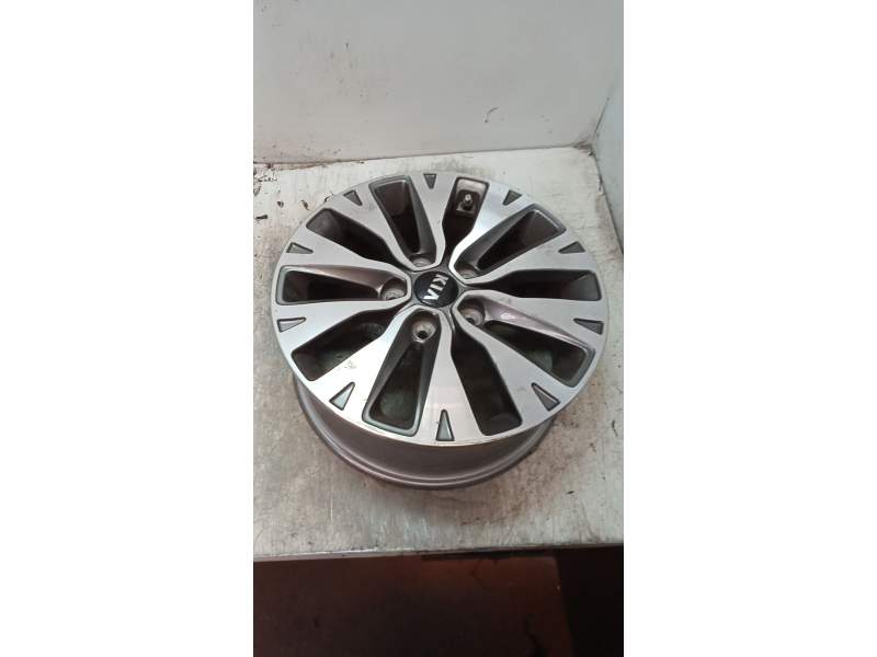 Recambio de llanta para kia cee´d referencia OEM IAM 6.516H2 52910A2800 