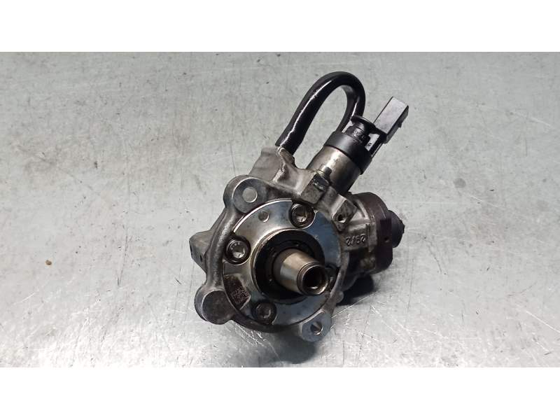 Recambio de bomba inyeccion para bmw 3 (e90) 318 d referencia OEM IAM 0445010506 779787404 BOSCH