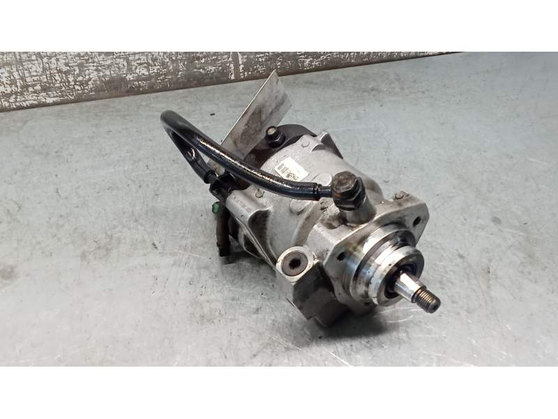 Recambio de bomba inyeccion para ssangyong actyon i 2.0 xdi referencia OEM IAM A6650700101 R9044Z051A DELPHI