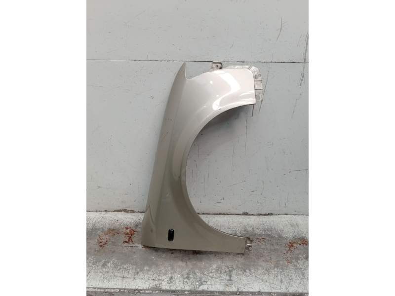 Recambio de aleta delantera derecha para audi a4 b6 avant (8e5) 2.0 referencia OEM IAM   