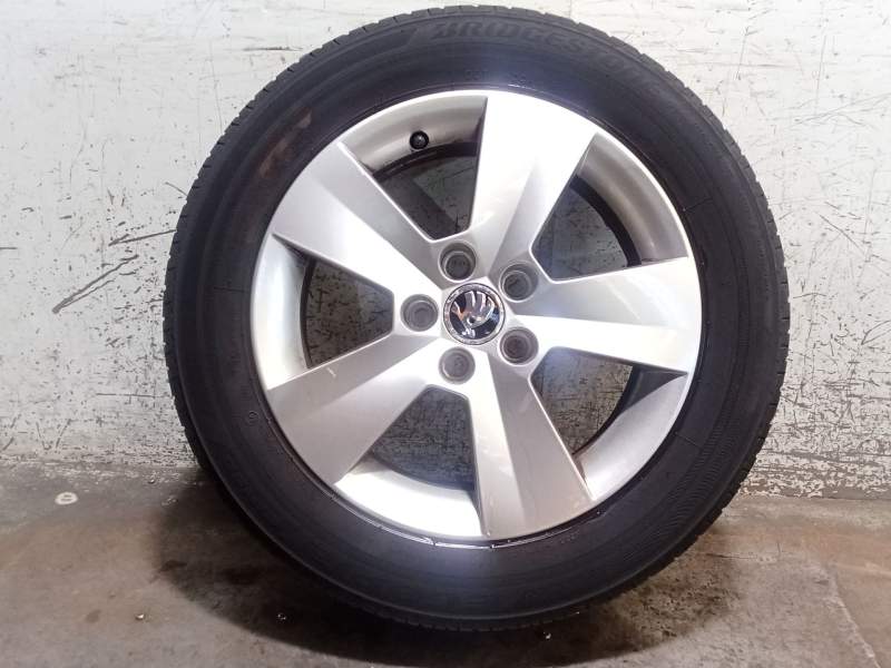 Recambio de juego llantas para skoda fabia iii (nj3) 1.2 tsi referencia OEM IAM  185/60 R15 VER FOTOS