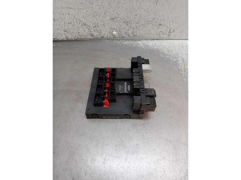 Recambio de caja reles / fusibles para seat leon (1p1) 2.0 tdi referencia OEM IAM 3C0937049AJ  2005
