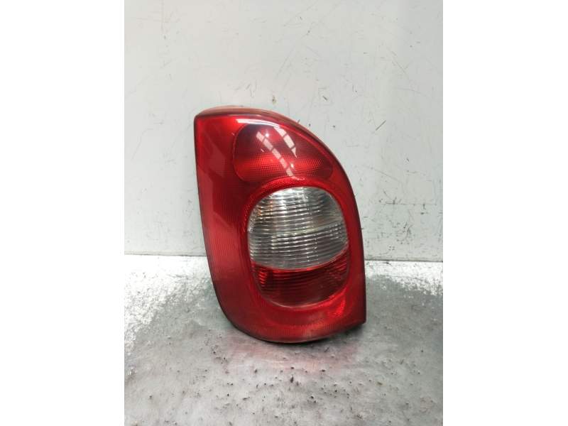 Recambio de piloto trasero izquierdo para citroën xsara picasso (n68) 1.6 hdi referencia OEM IAM   2004