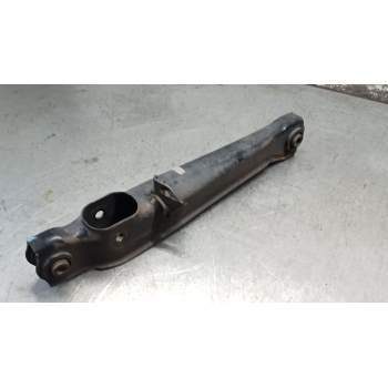 BRAZO SUSPENSION INFERIOR TRASERO DERECHO 16G 2000